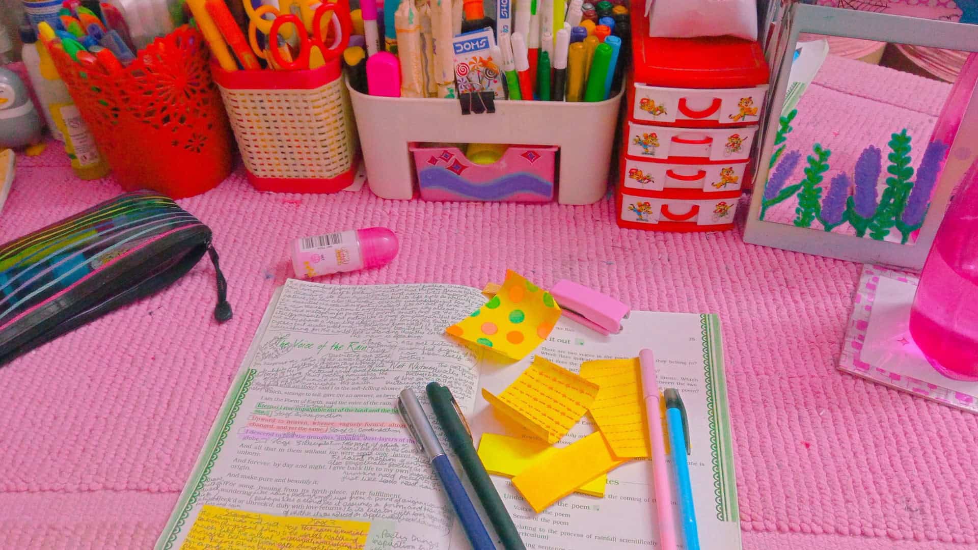 notebook on a table with 5 different c's of college choice all labelled out